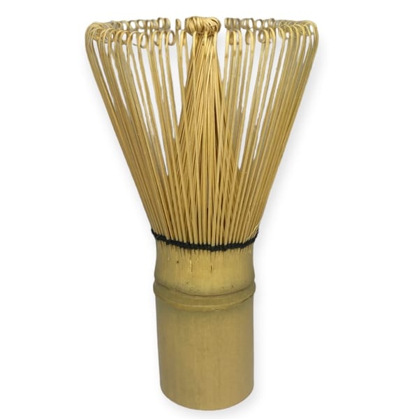 Traditioneller MatchaBesen von AY Natural für cremigen TeeSchaum | AY Natural Originaler Matcha Besen aus Japan von AY Natural für feinporigen Matcha Schaum